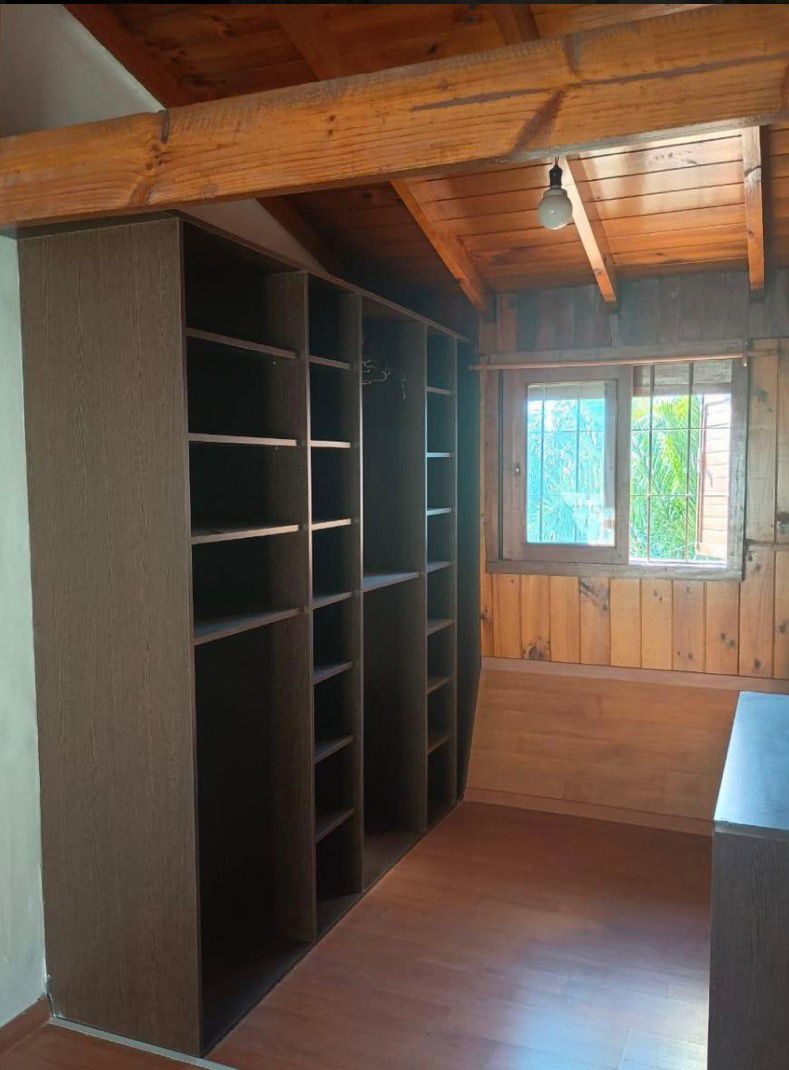 Casa en Castelar con cochera. - Imagen 9