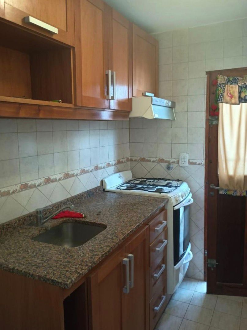 Casa en Castelar con cochera. - Imagen 6
